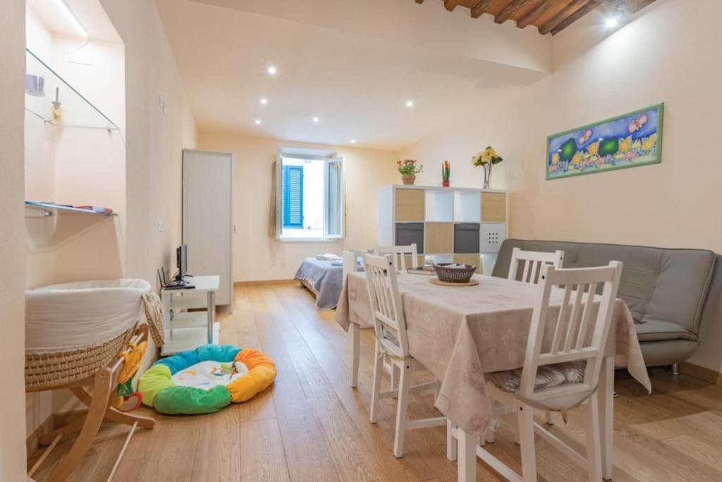 Luccadentro - Centro Storico Apartman Kültér fotó